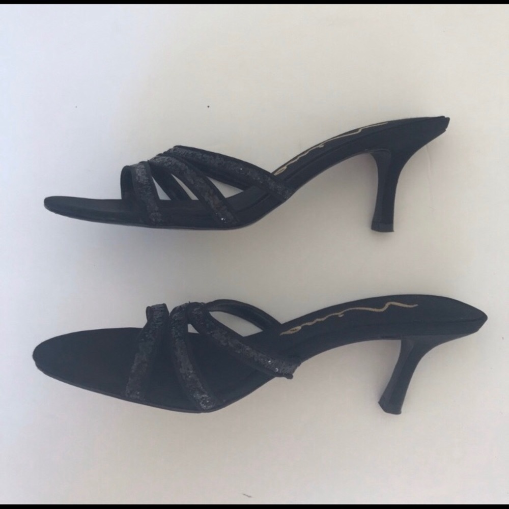 Nina Genio Black Glitter Strappy Kitten Heeled Shoes
Sandals - Picture 2 of 8